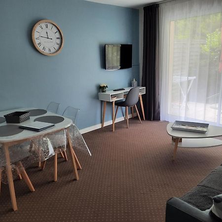 Appartement Ab Du Parc Нёфшатель-Ардло Экстерьер фото