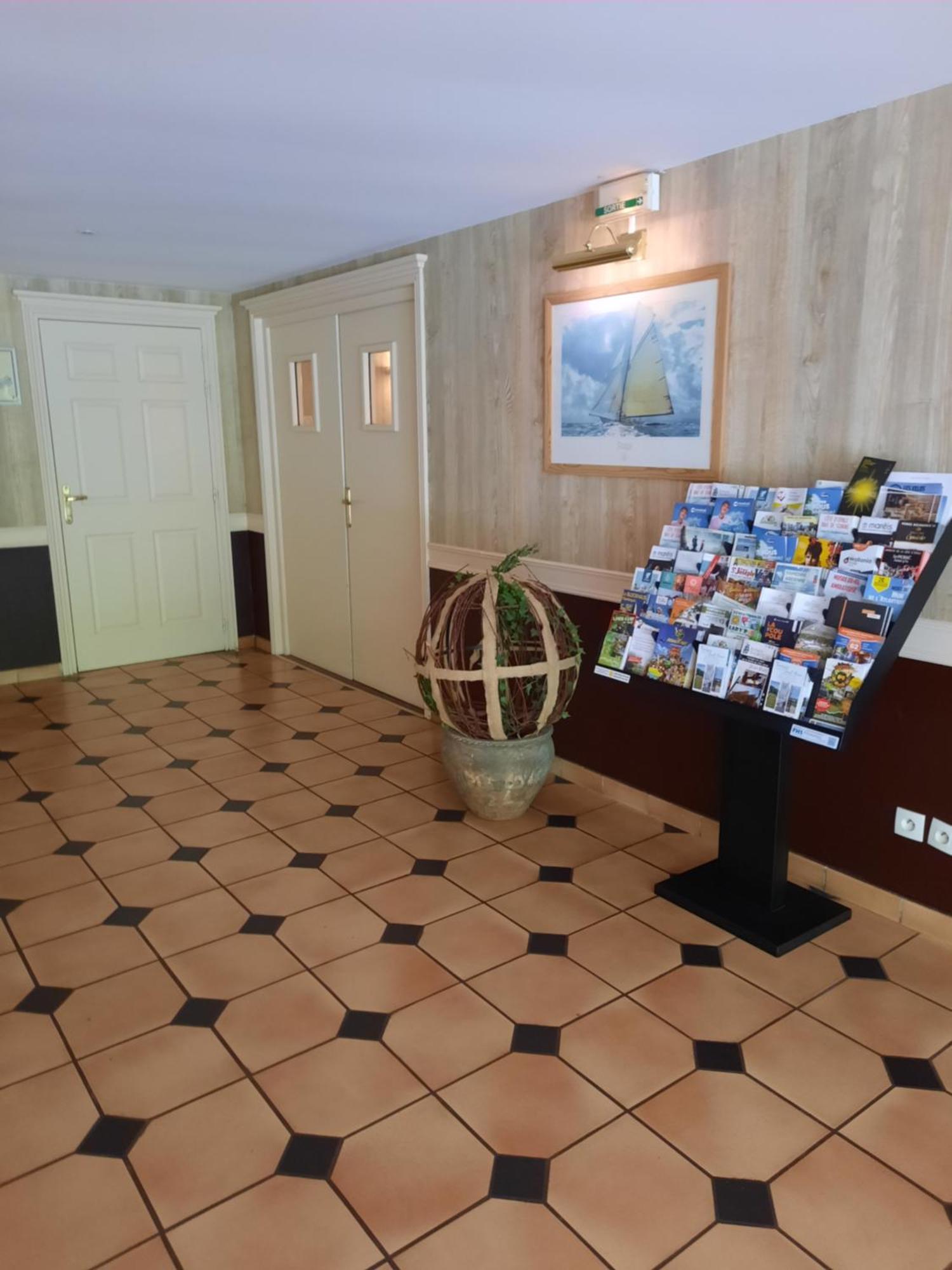 Appartement Ab Du Parc Нёфшатель-Ардло Экстерьер фото